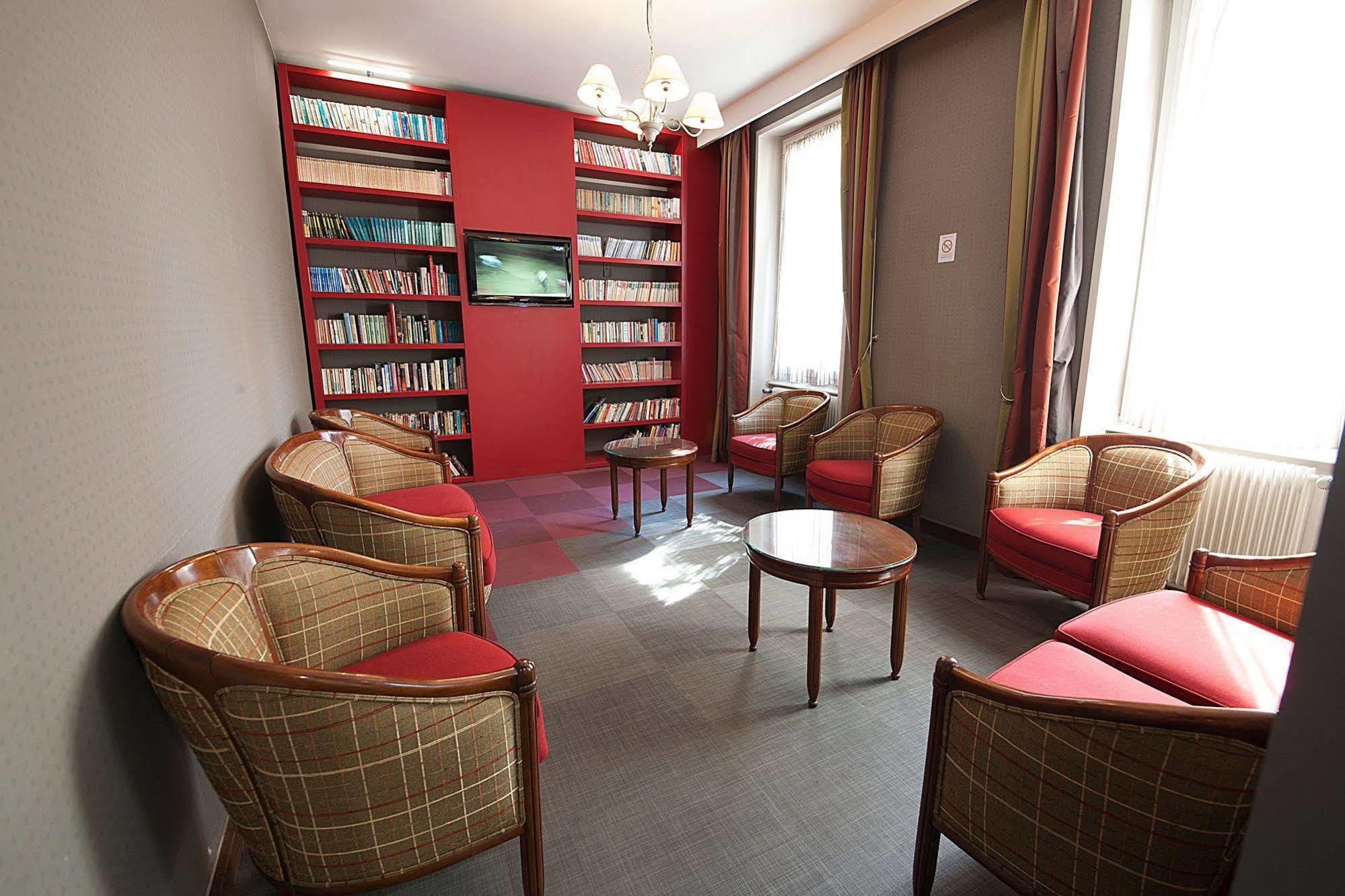 Hotel Albert Elisabeth Gare Sncf Clermont-Ferrand Exteriör bild
